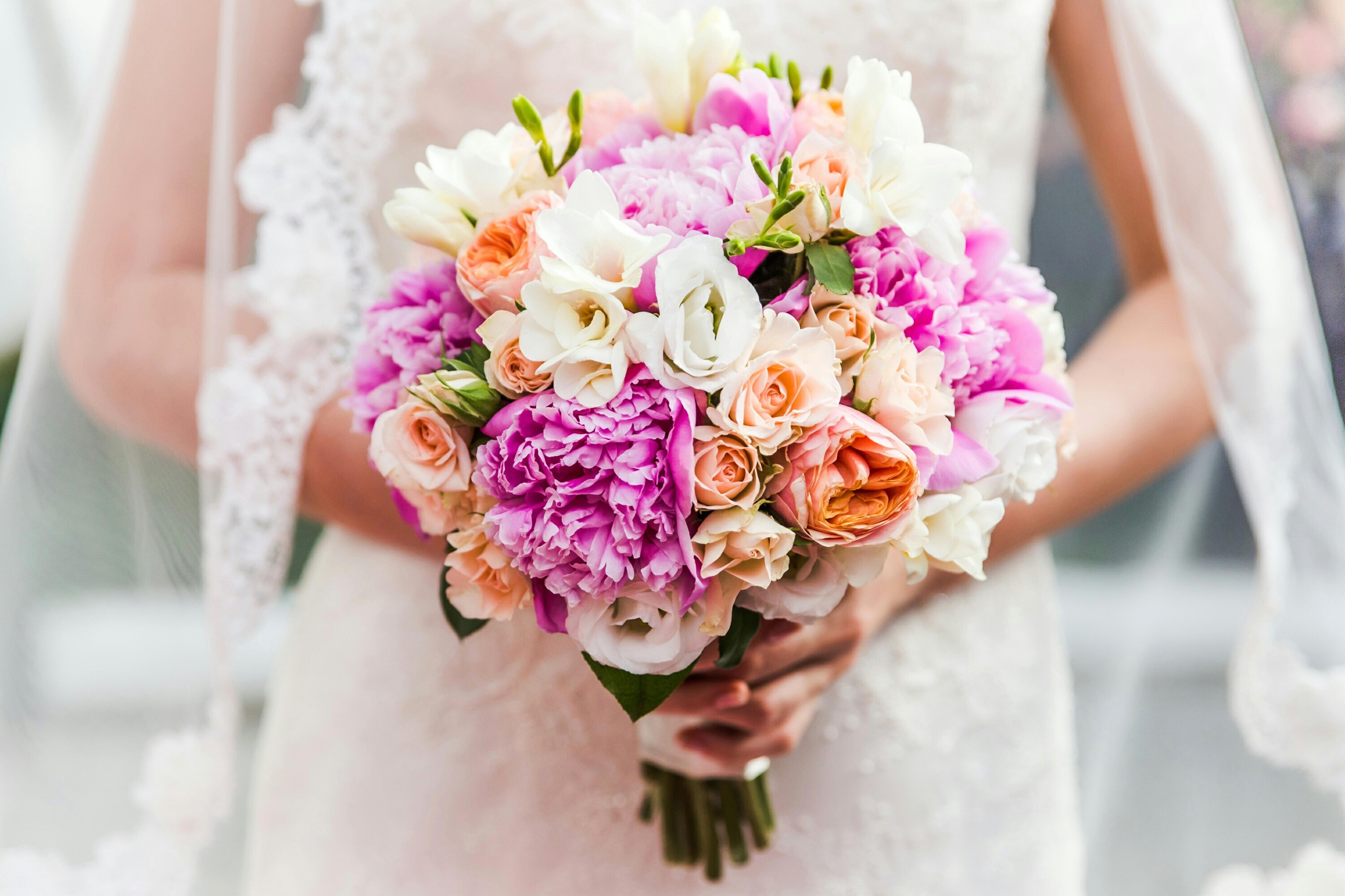 크라운 플라자 첸나이 아디아르 파크 호텔 외부 사진 A bridal bouquet