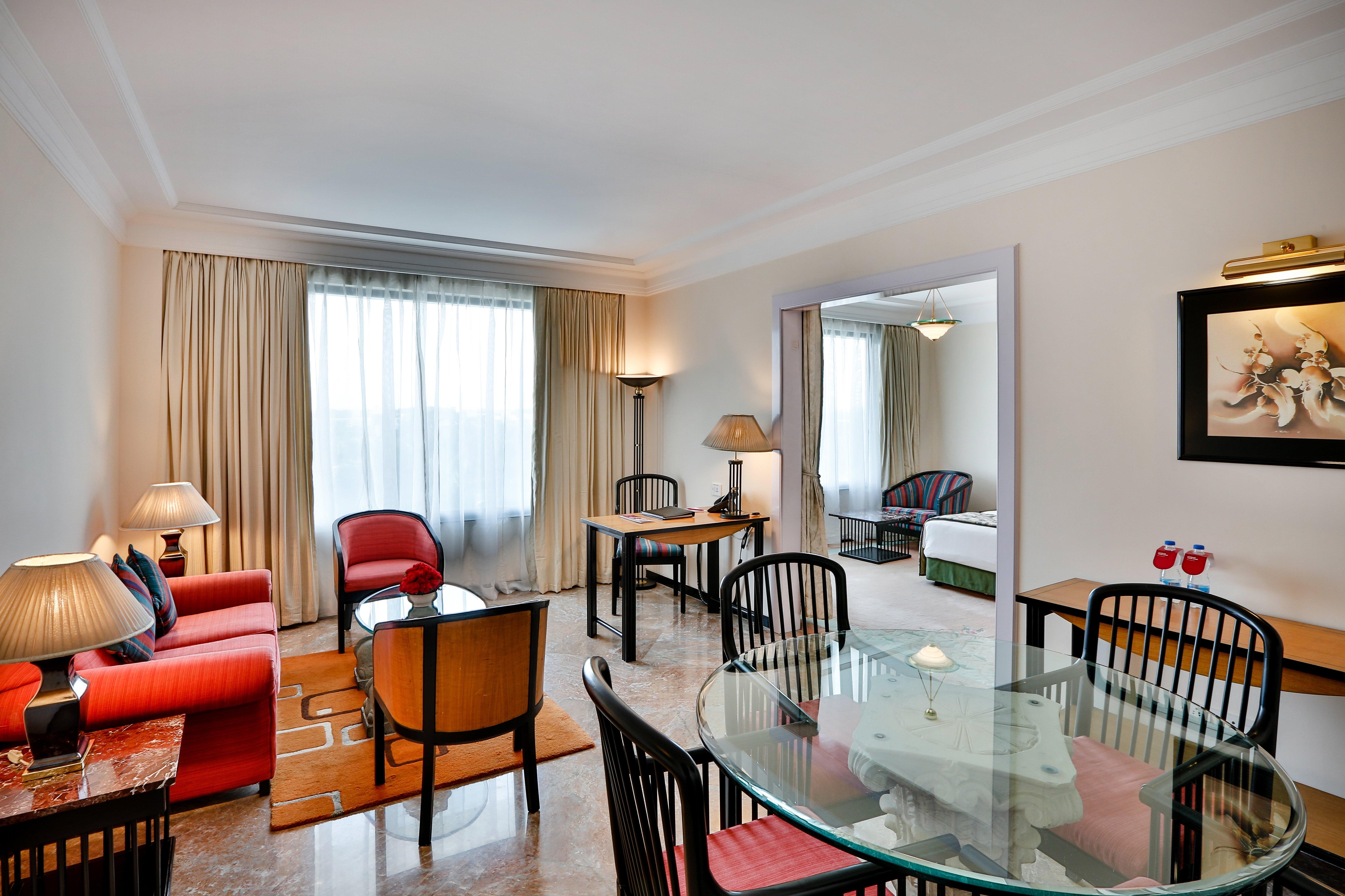 크라운 플라자 첸나이 아디아르 파크 호텔 외부 사진 A suite at the Taj Mahal Palace, Mumbai